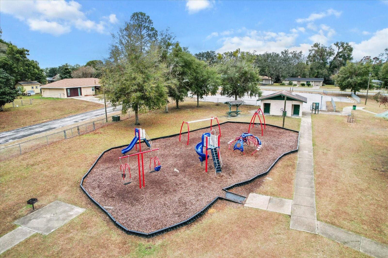 Listing photo id 43 for 10966 Trigger Terrace
