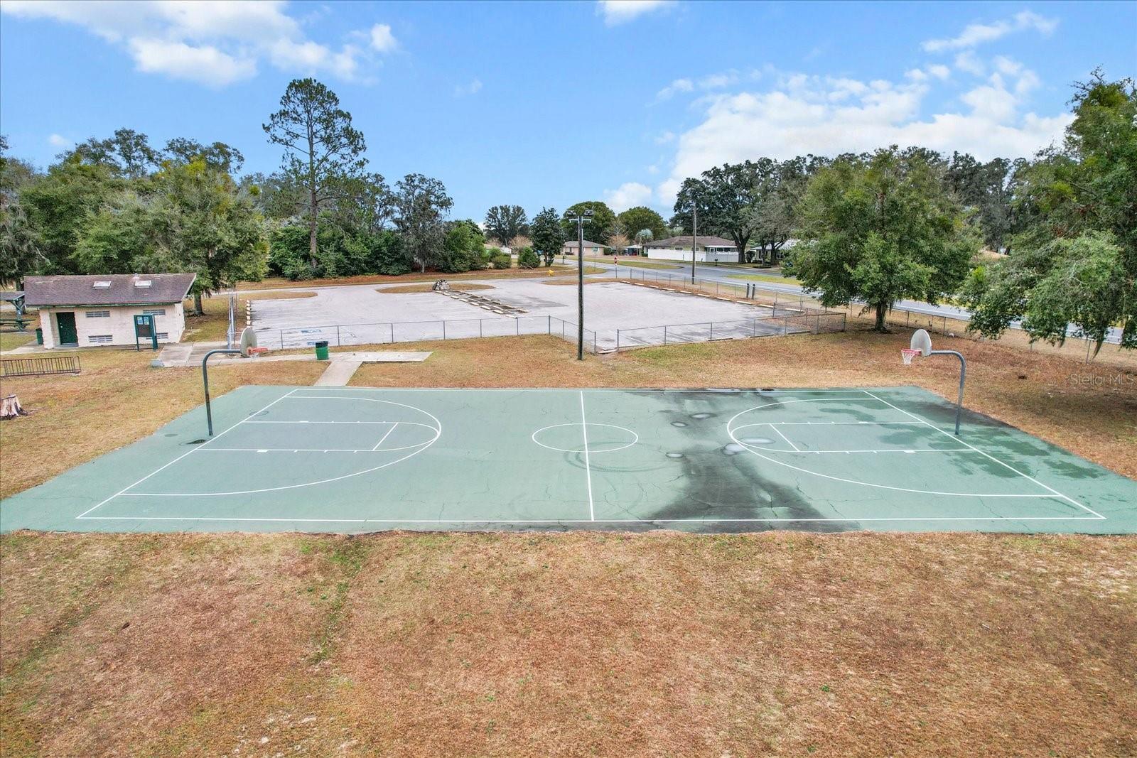 Listing photo id 47 for 10966 Trigger Terrace