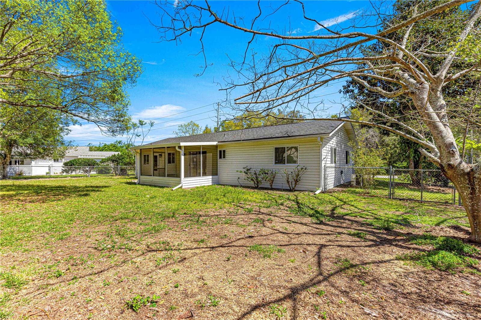 Image 33 of 37 For 10740 62nd Avenue Road