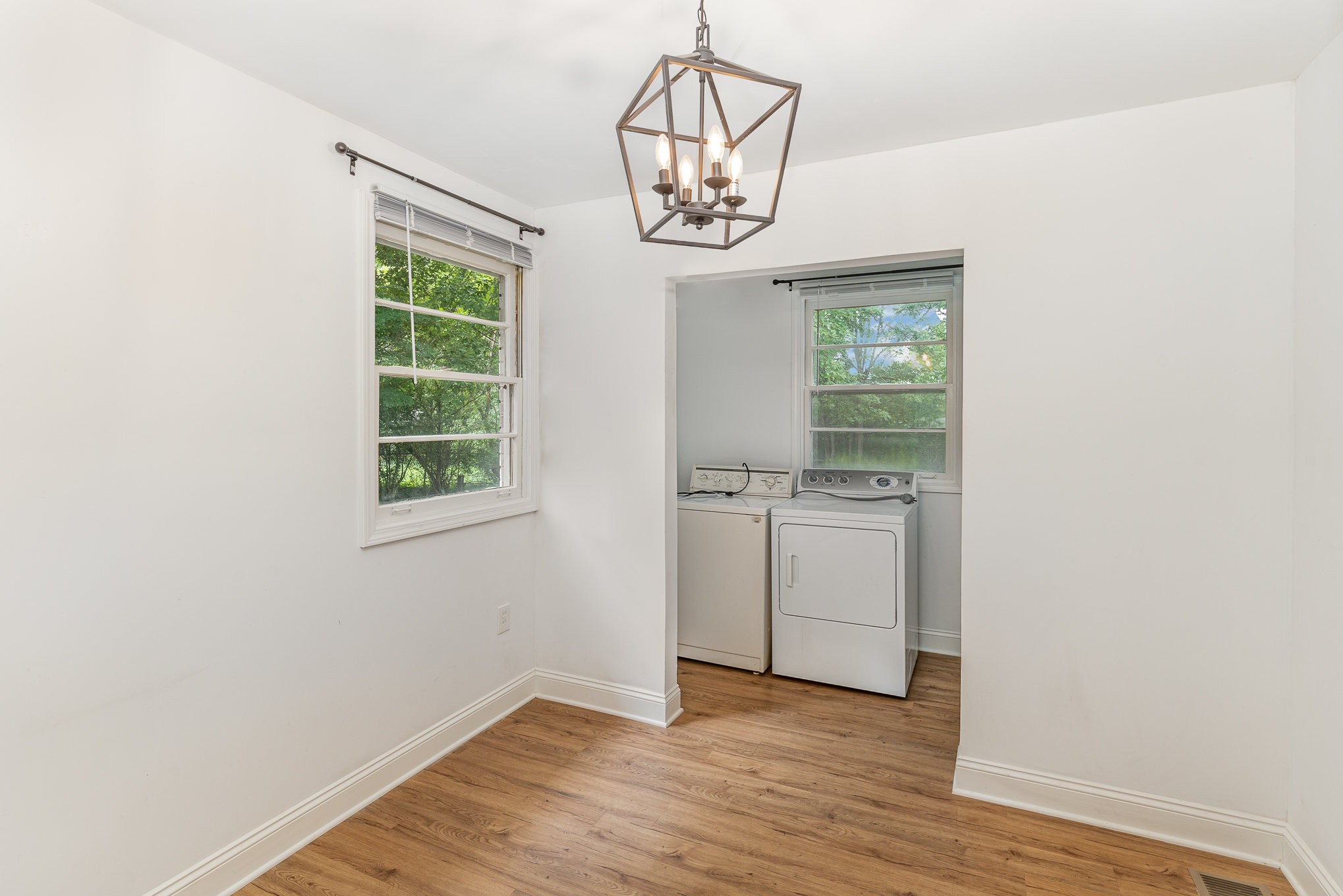 Image 9 of 10 For 3143 14th Street