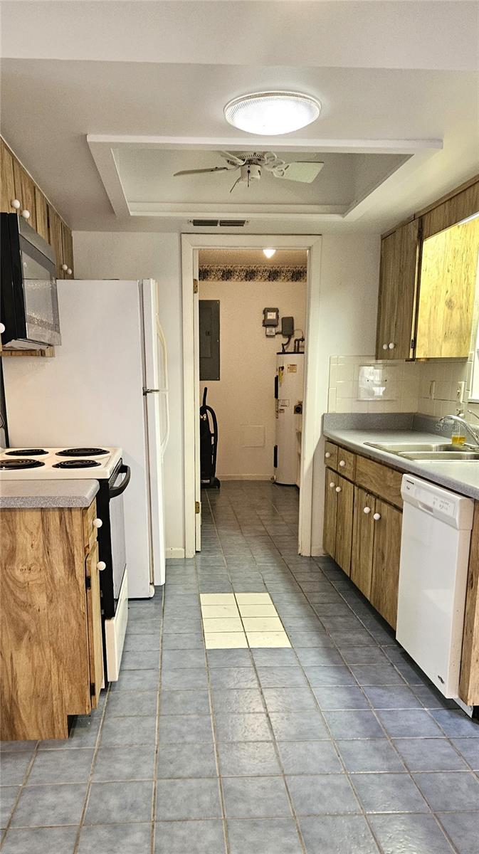 Image 14 of 26 For 8449 106th Place