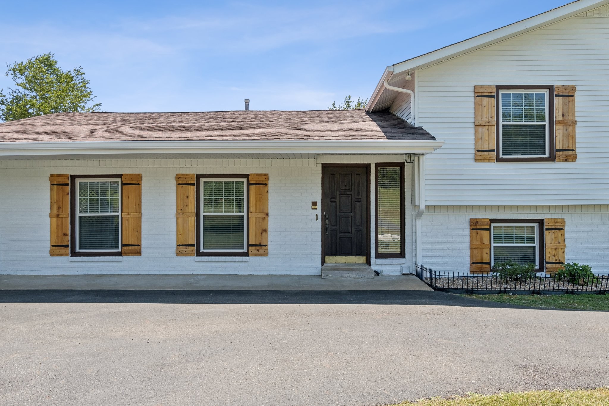 Image 6 of 15 For 3342 Crandon Drive