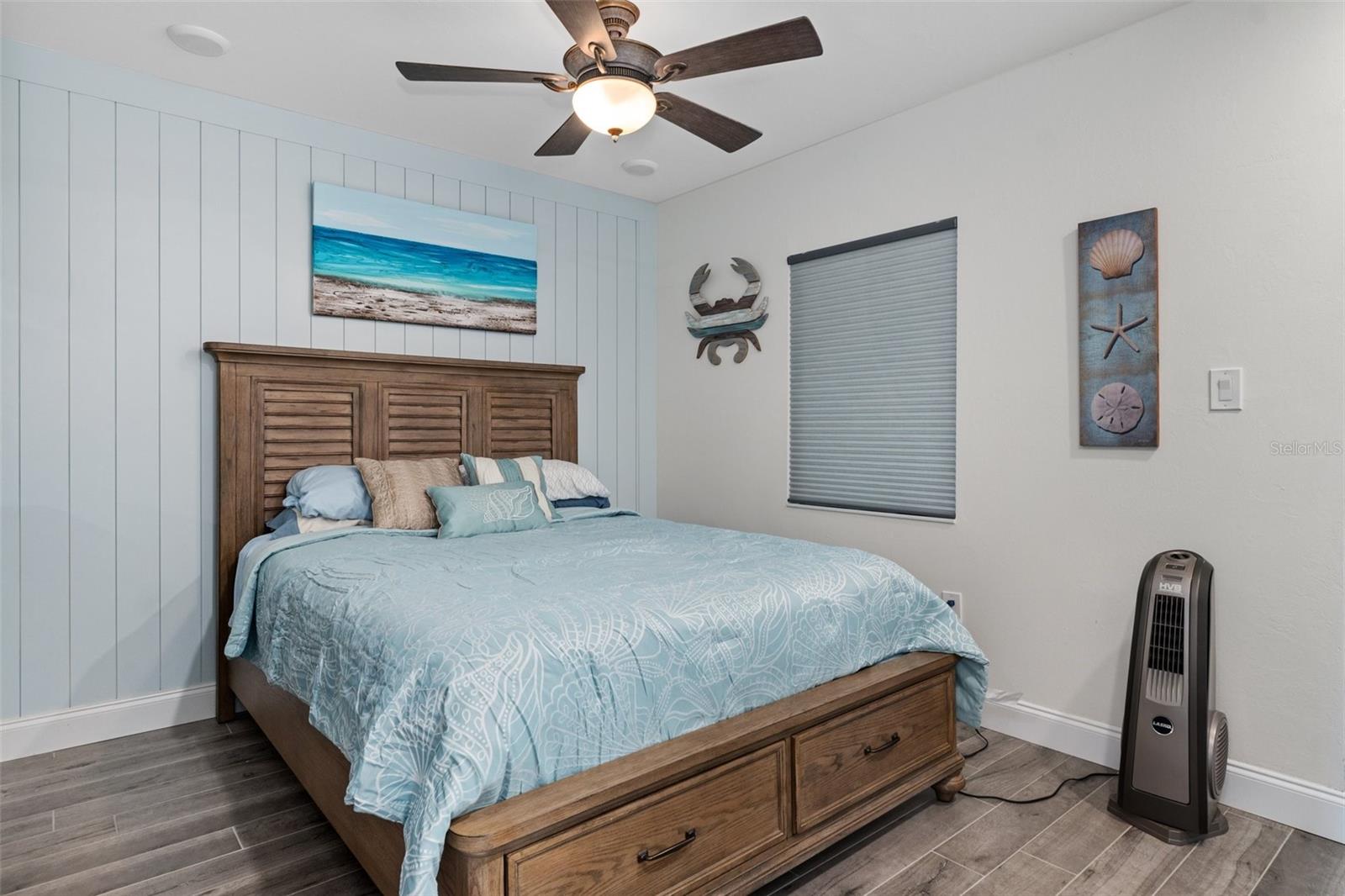 Image 17 of 33 For 5215 Swiftwater Way 3