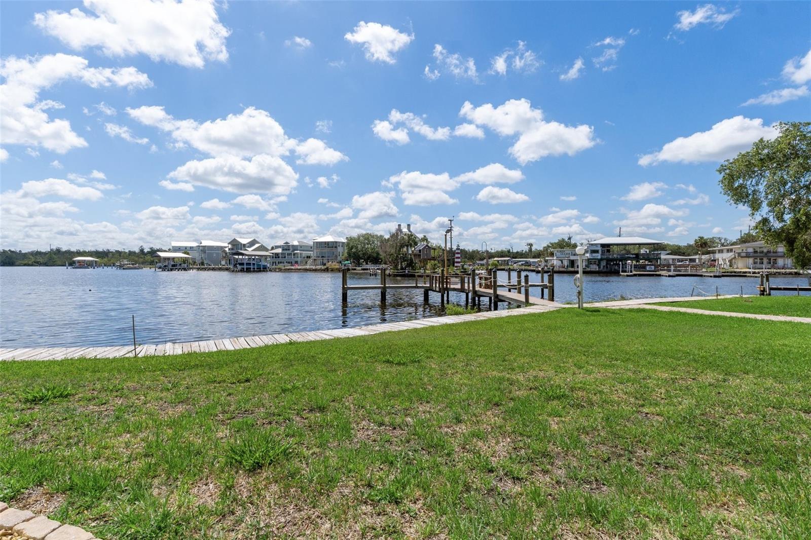 Image 21 of 33 For 5215 Swiftwater Way 3
