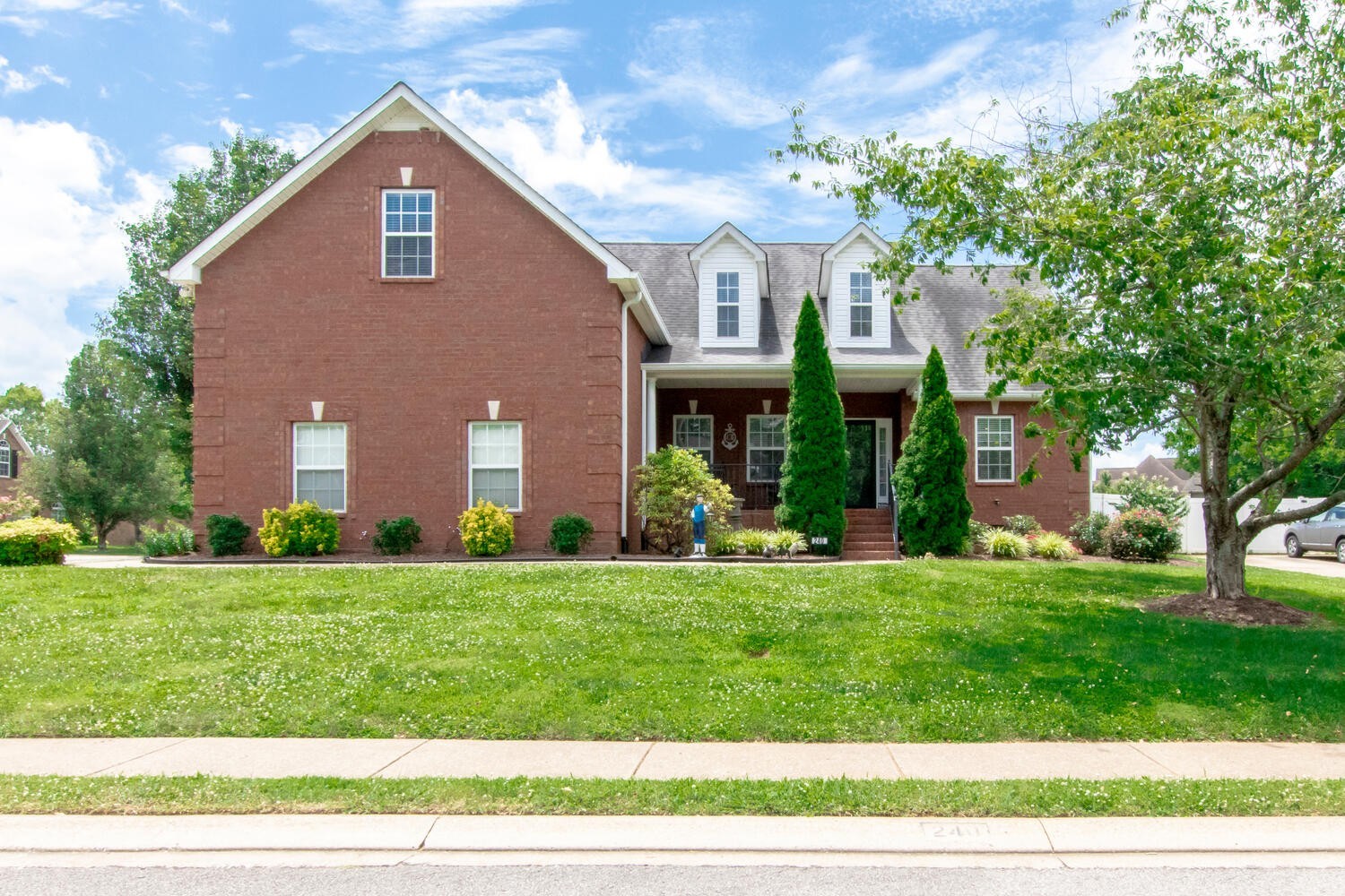 Image 16 of 42 For 8393 110th Street