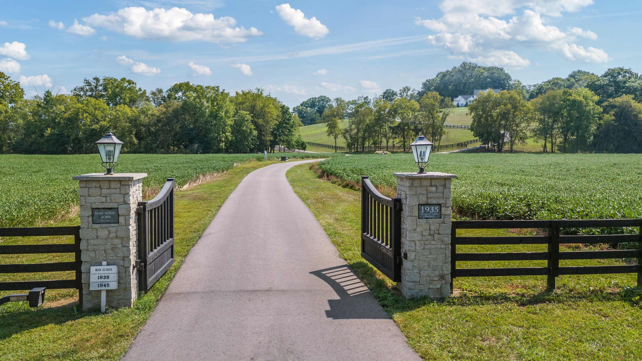 Details for 1935 Thompsons Station Rd W, Thompsons Station, TN 37179