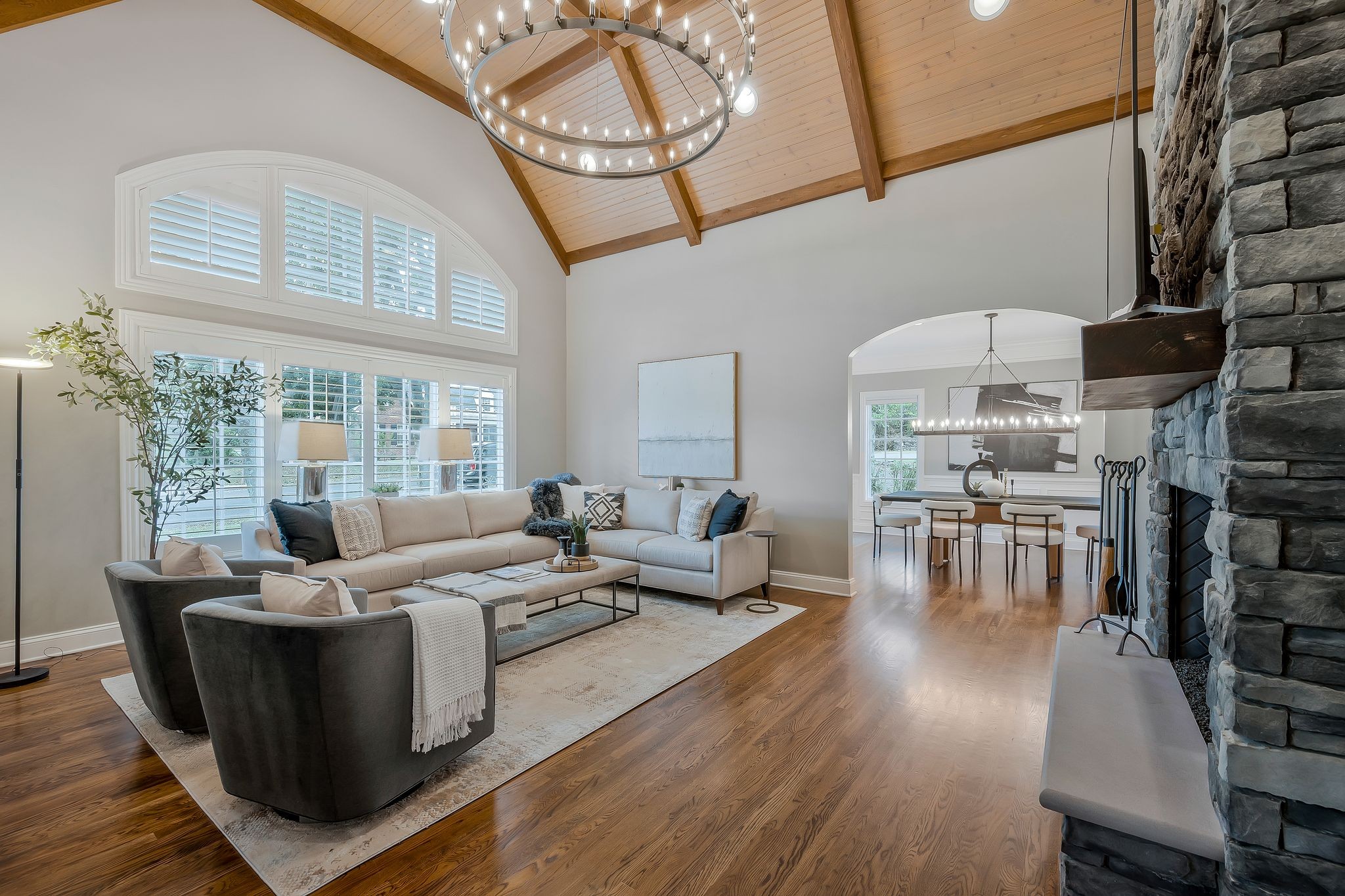 Listing photo id 8 for 5045 Triple Eagle Path