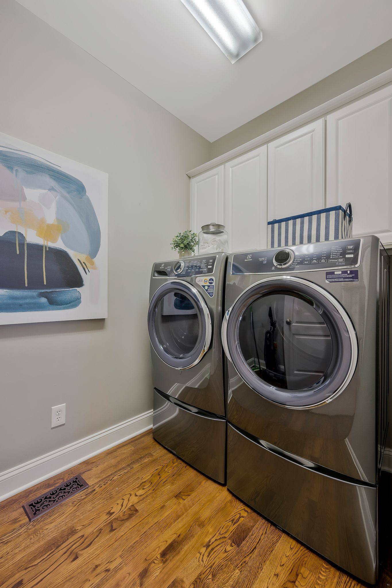 Listing photo id 22 for 5045 Triple Eagle Path