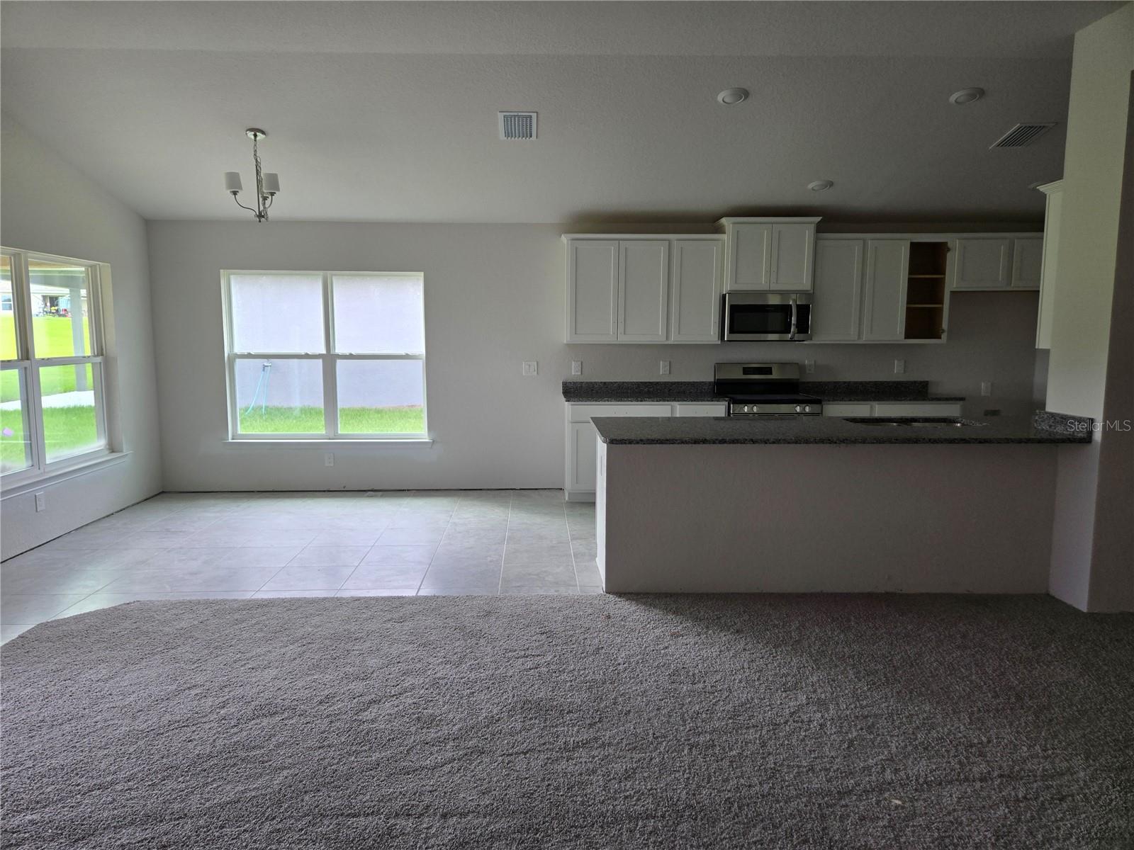Image 10 of 39 For 310 Rexford Drive