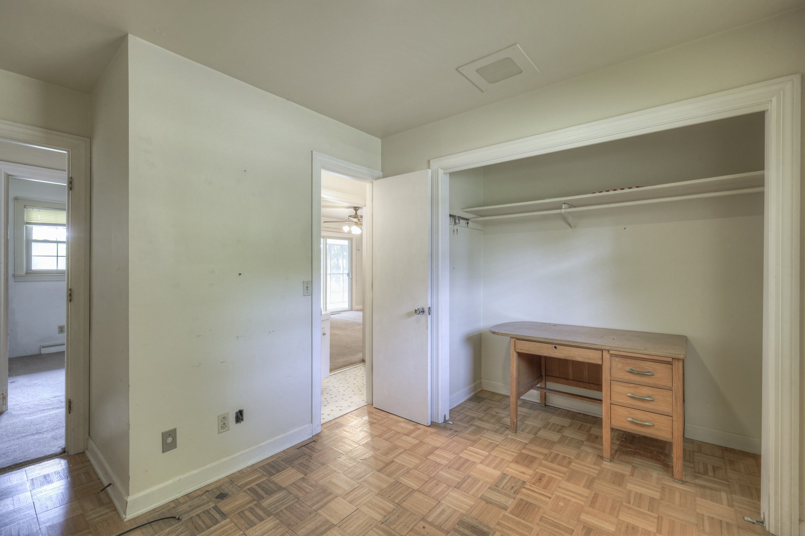 Image 11 of 35 For 9300 161st Street