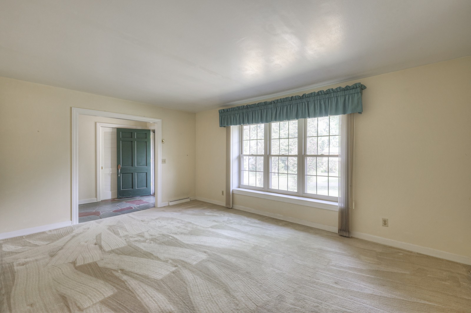 Image 13 of 35 For 9300 161st Street