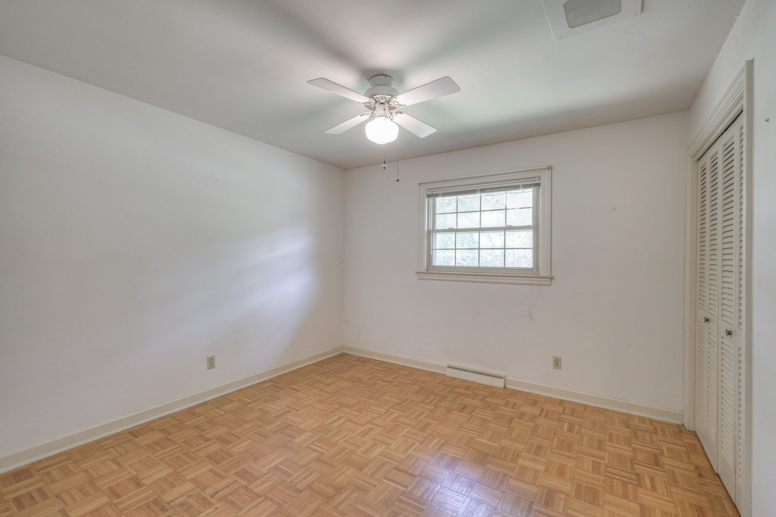 Image 16 of 35 For 9300 161st Street