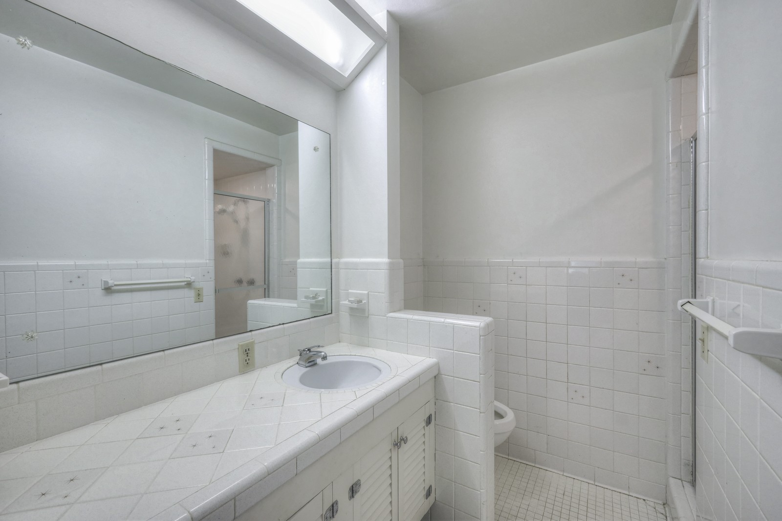 Image 22 of 35 For 9300 161st Street