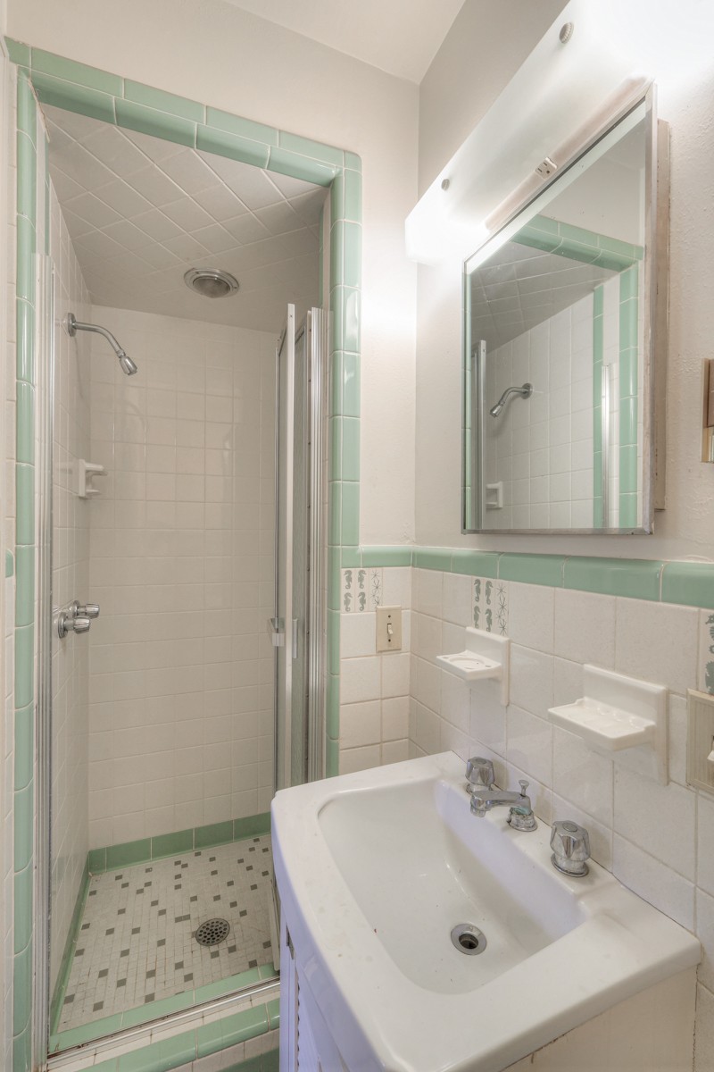 Image 23 of 35 For 9300 161st Street