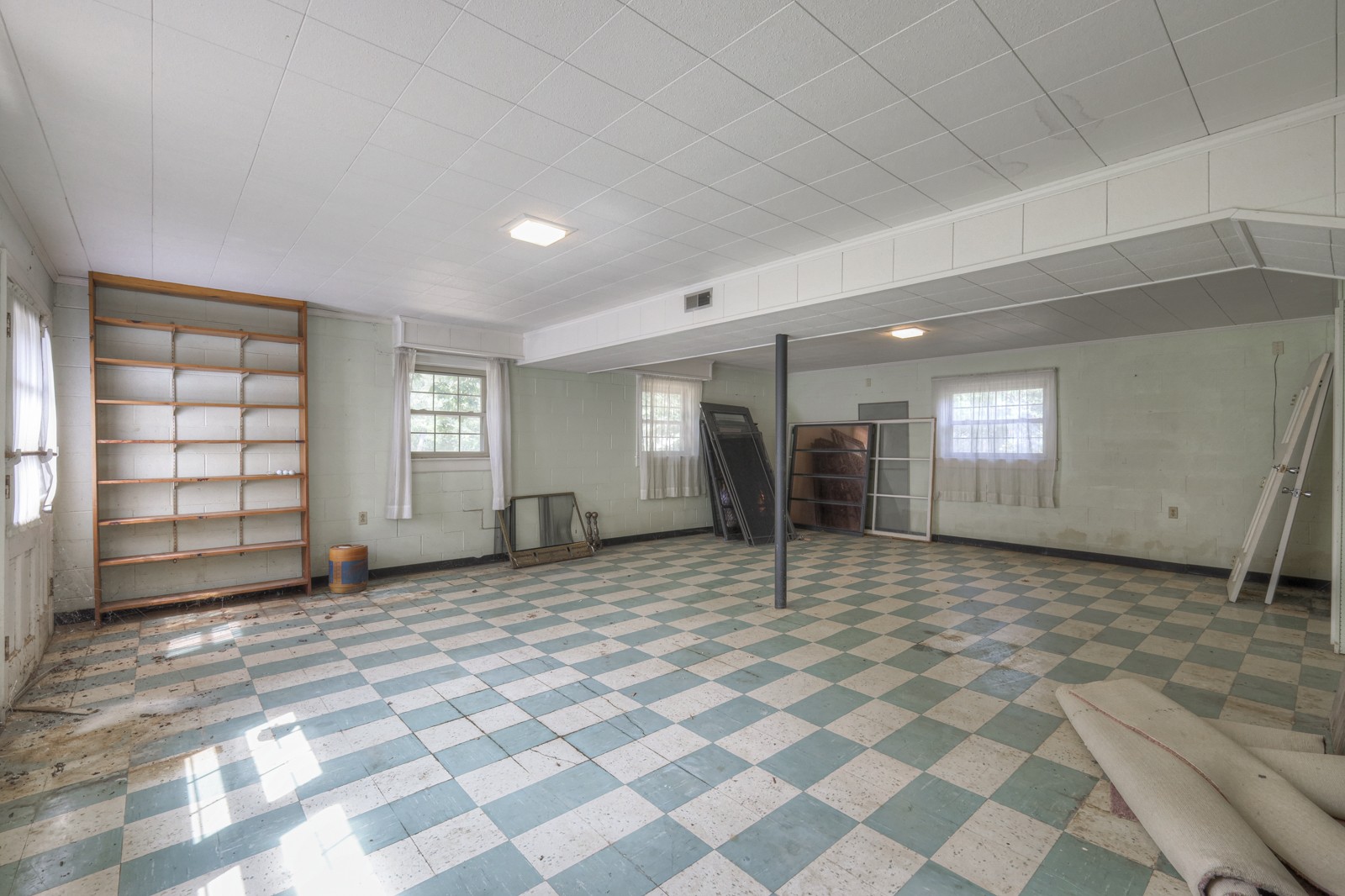 Image 25 of 35 For 9300 161st Street
