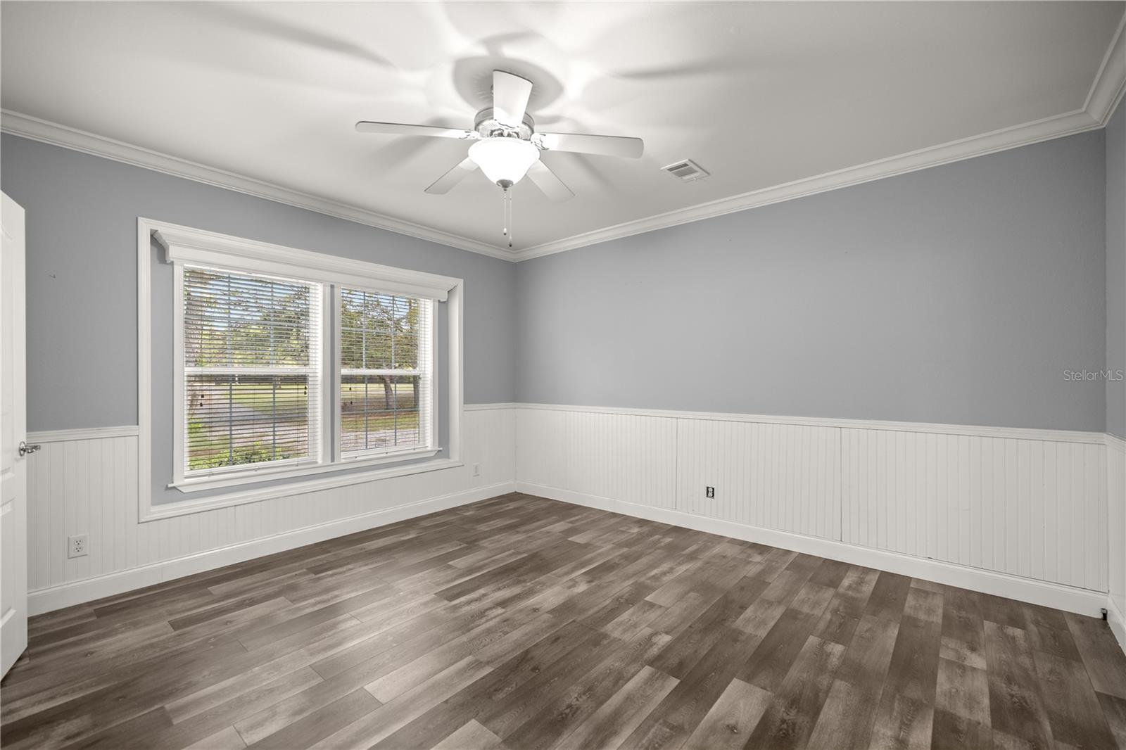 Image 15 of 42 For 11590 52nd Street