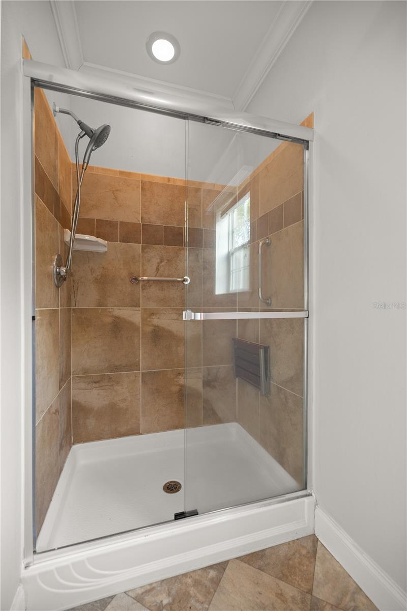 Image 20 of 42 For 11590 52nd Street