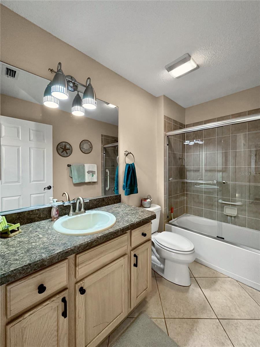 Image 26 of 42 For 867 Castleberry Circle