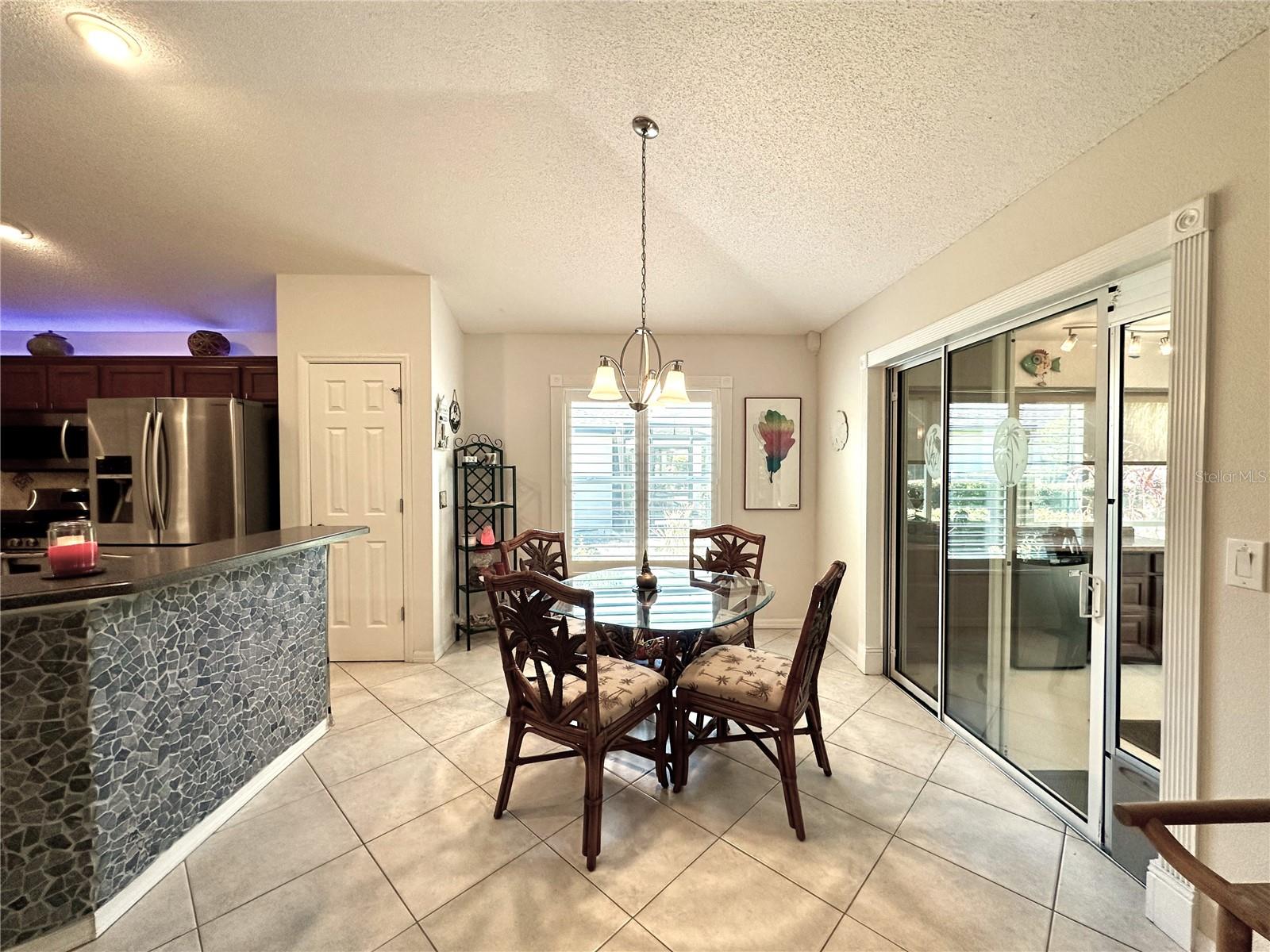 Image 9 of 42 For 867 Castleberry Circle