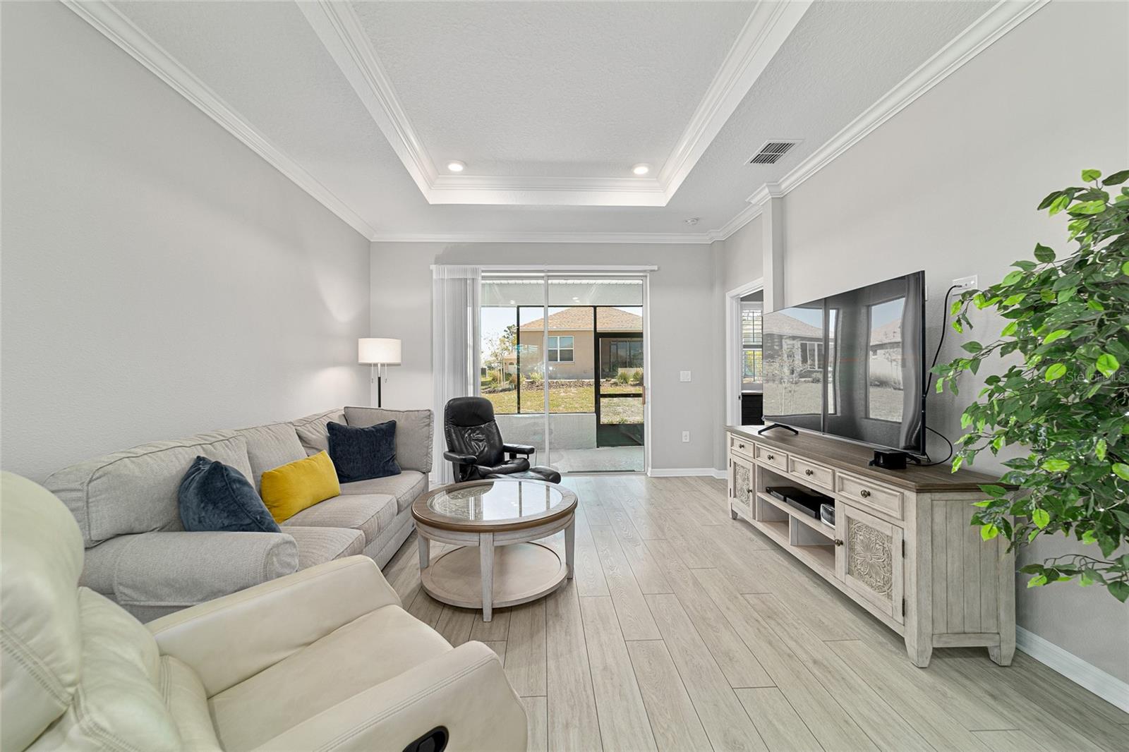 Image 10 of 44 For 9313 102nd Terrace Road