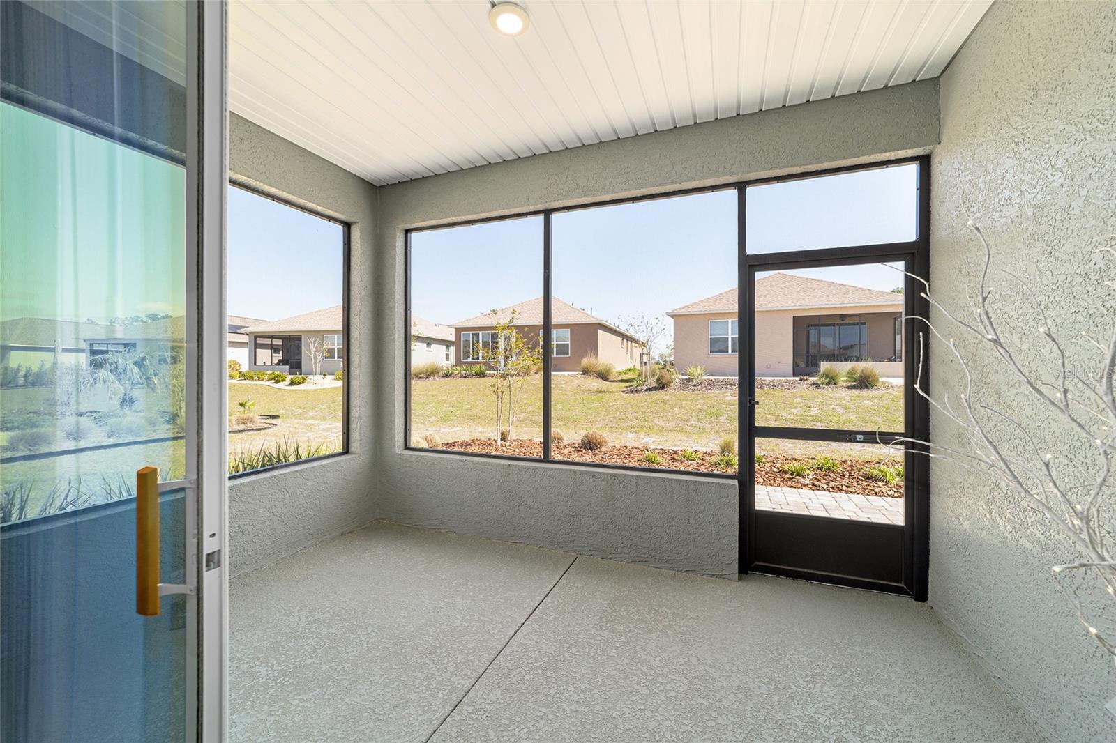 Image 37 of 44 For 9313 102nd Terrace Road
