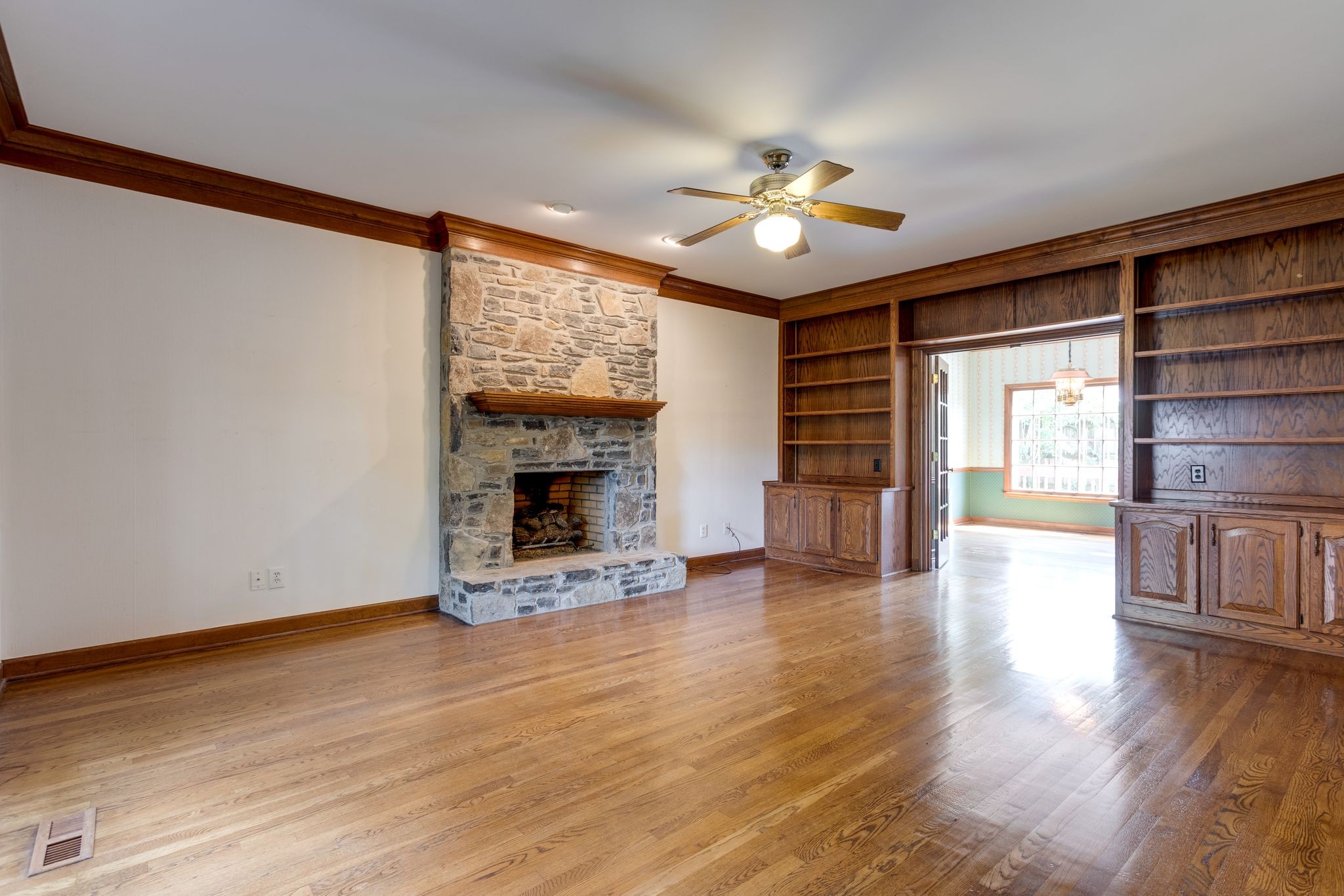 Image 7 of 34 For 4767 39th Street Road