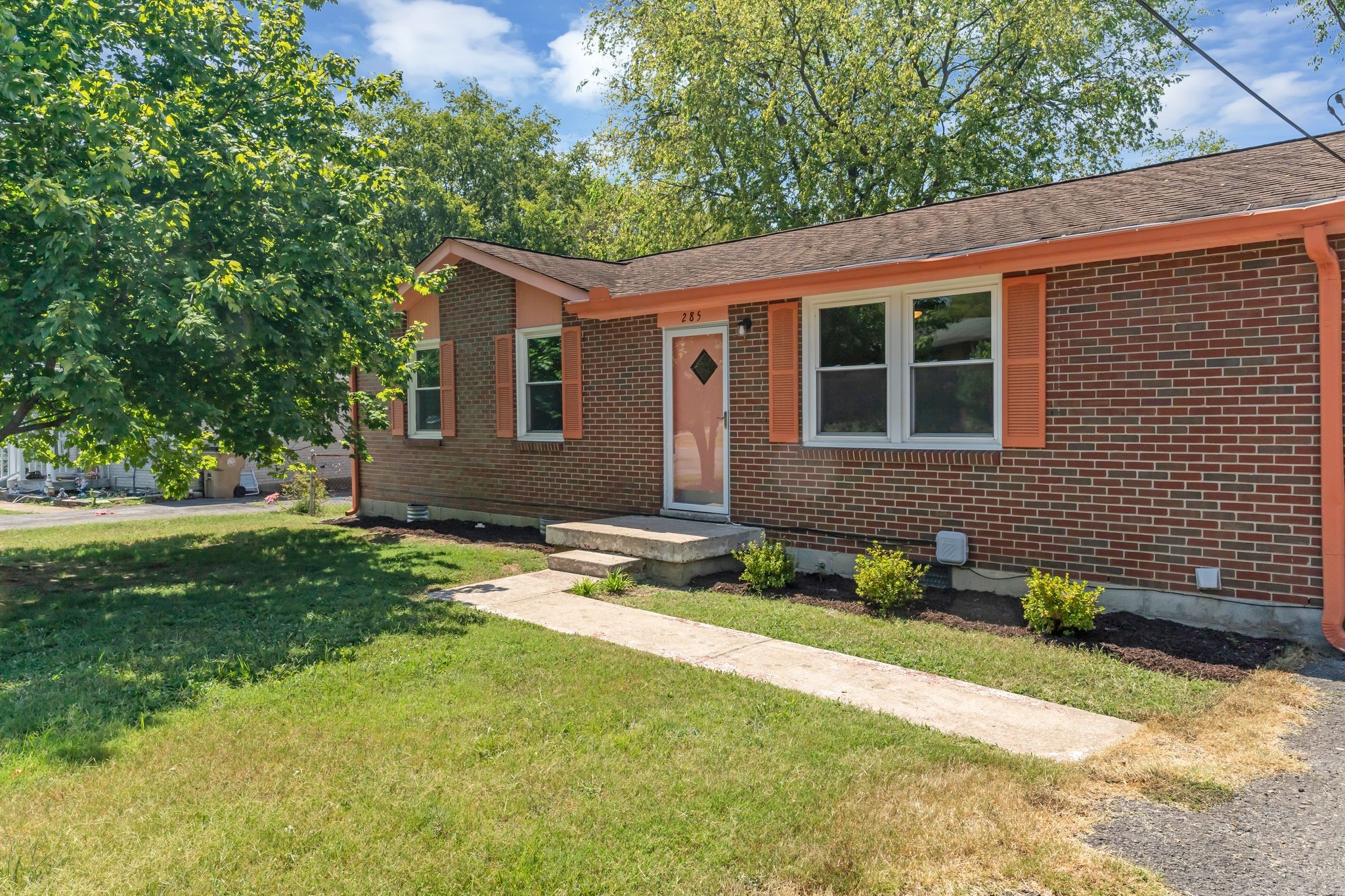 Image 3 of 32 For 1008 Silver Springs Boulevard