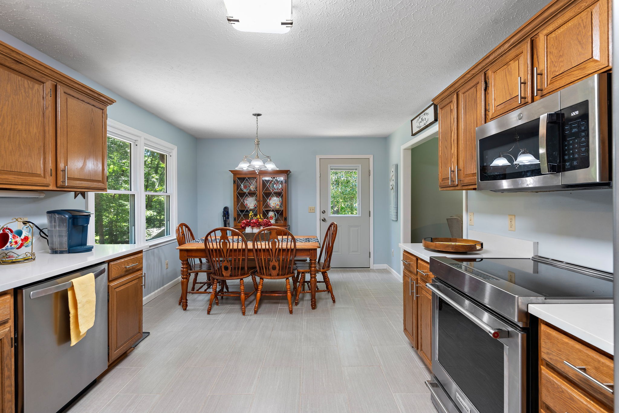 Image 11 of 28 For 137 Juniper Loop