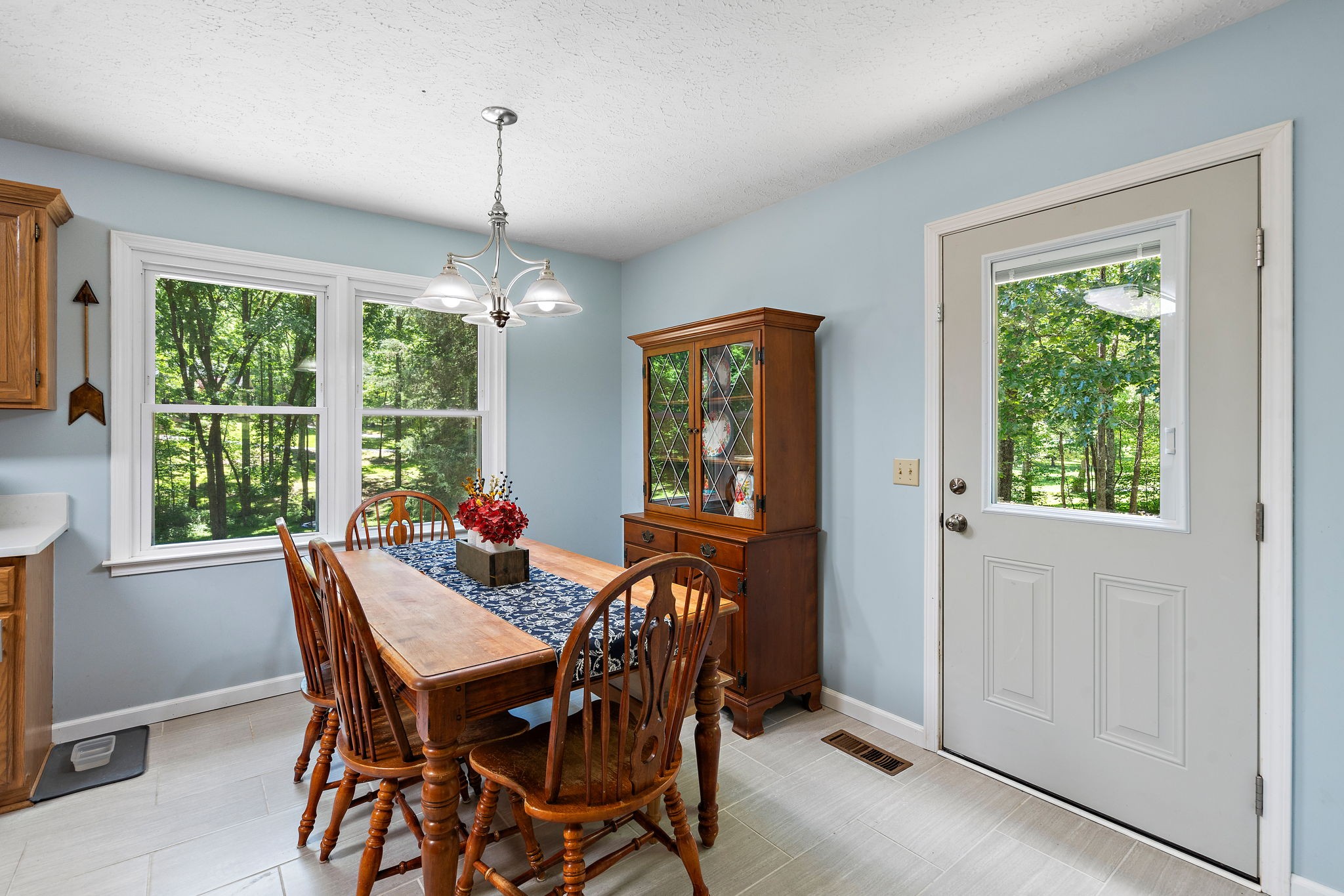 Image 9 of 28 For 137 Juniper Loop