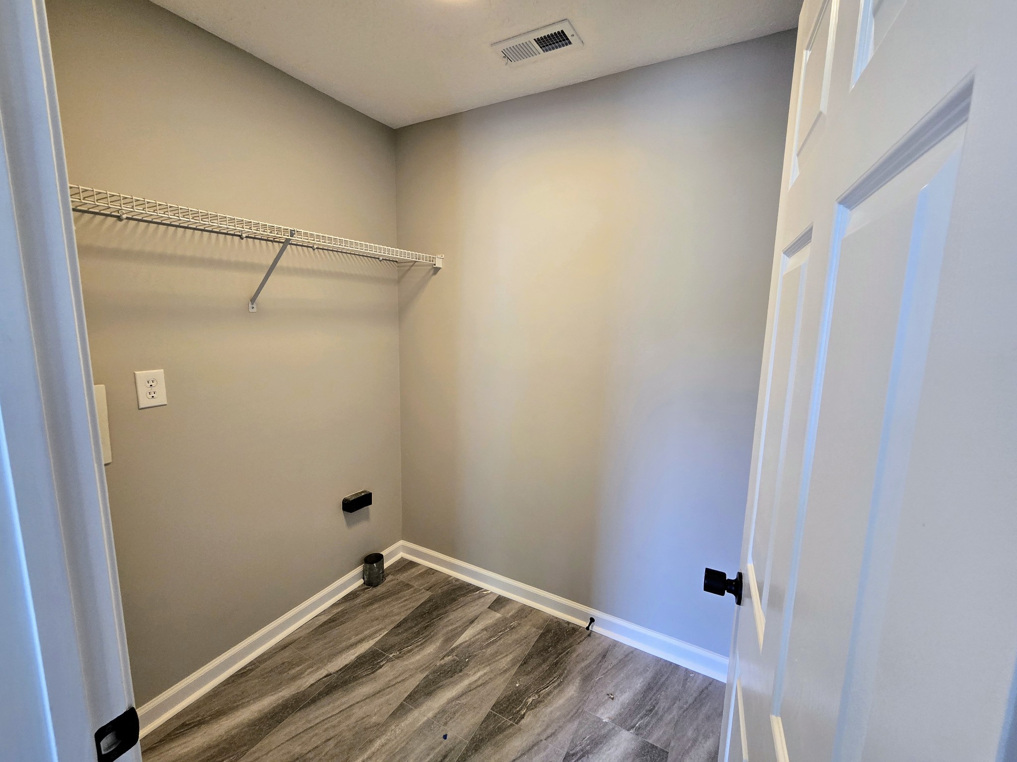 Image 25 of 71 For 5590 172nd Loop