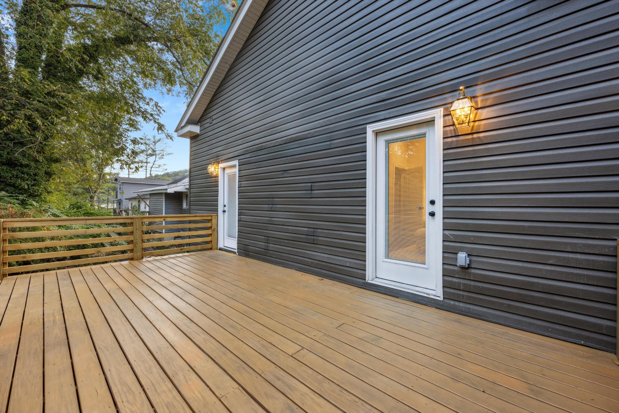 Image 20 of 27 For 4516 8th Street