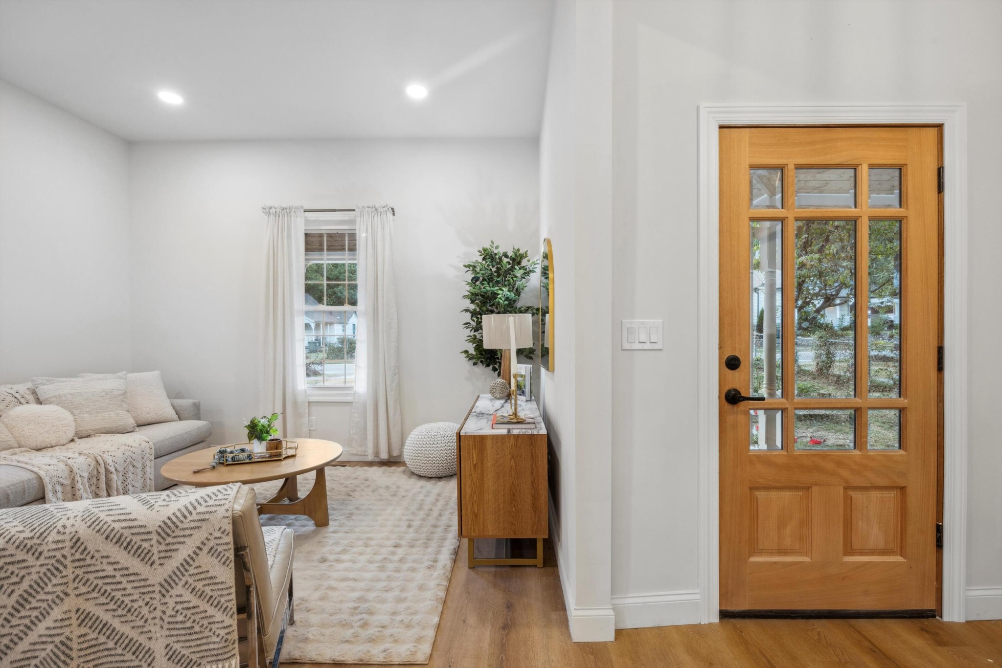Image 4 of 27 For 4516 8th Street