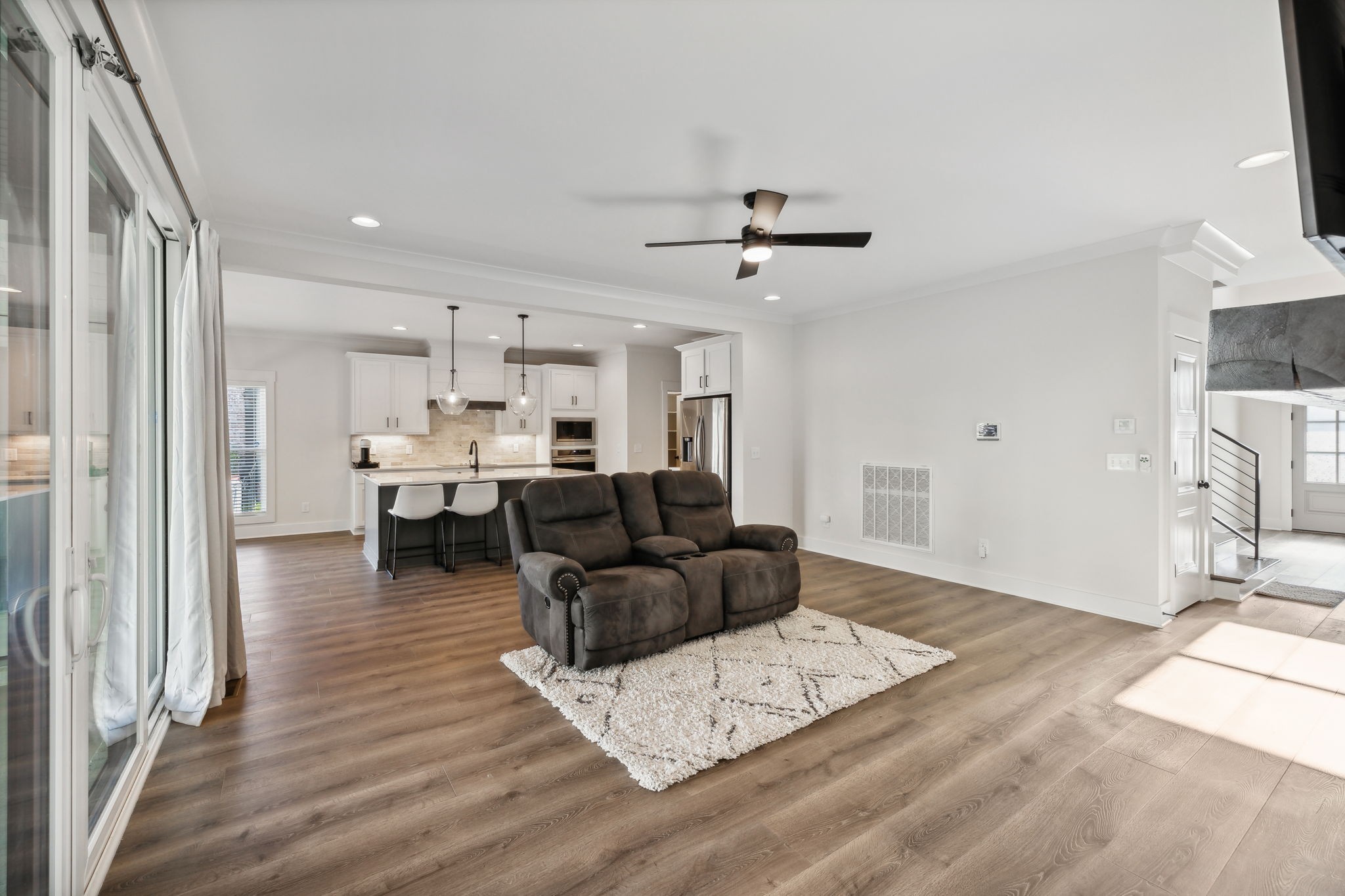 Image 18 of 48 For 13375 42nd Avenue