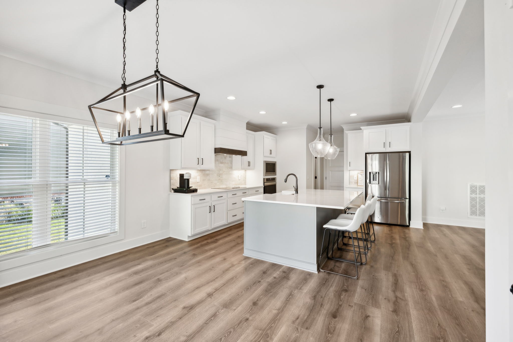 Image 21 of 48 For 13375 42nd Avenue