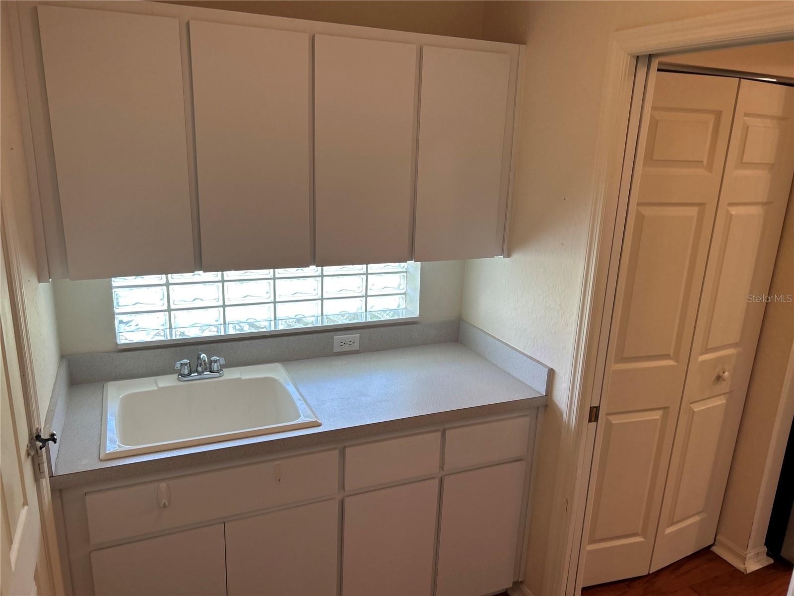 Listing photo id 15 for 11014 73rd Circle