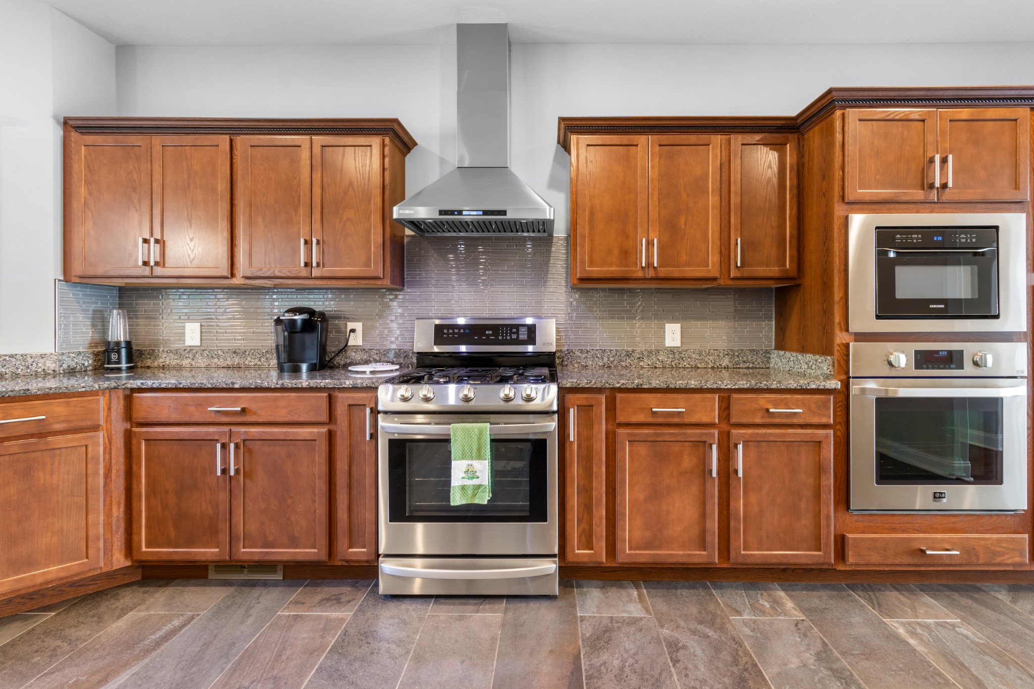 Image 11 of 92 For 4450 216th Avenue