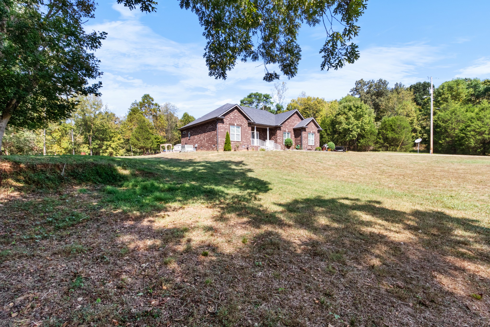 Image 3 of 92 For 4450 216th Avenue