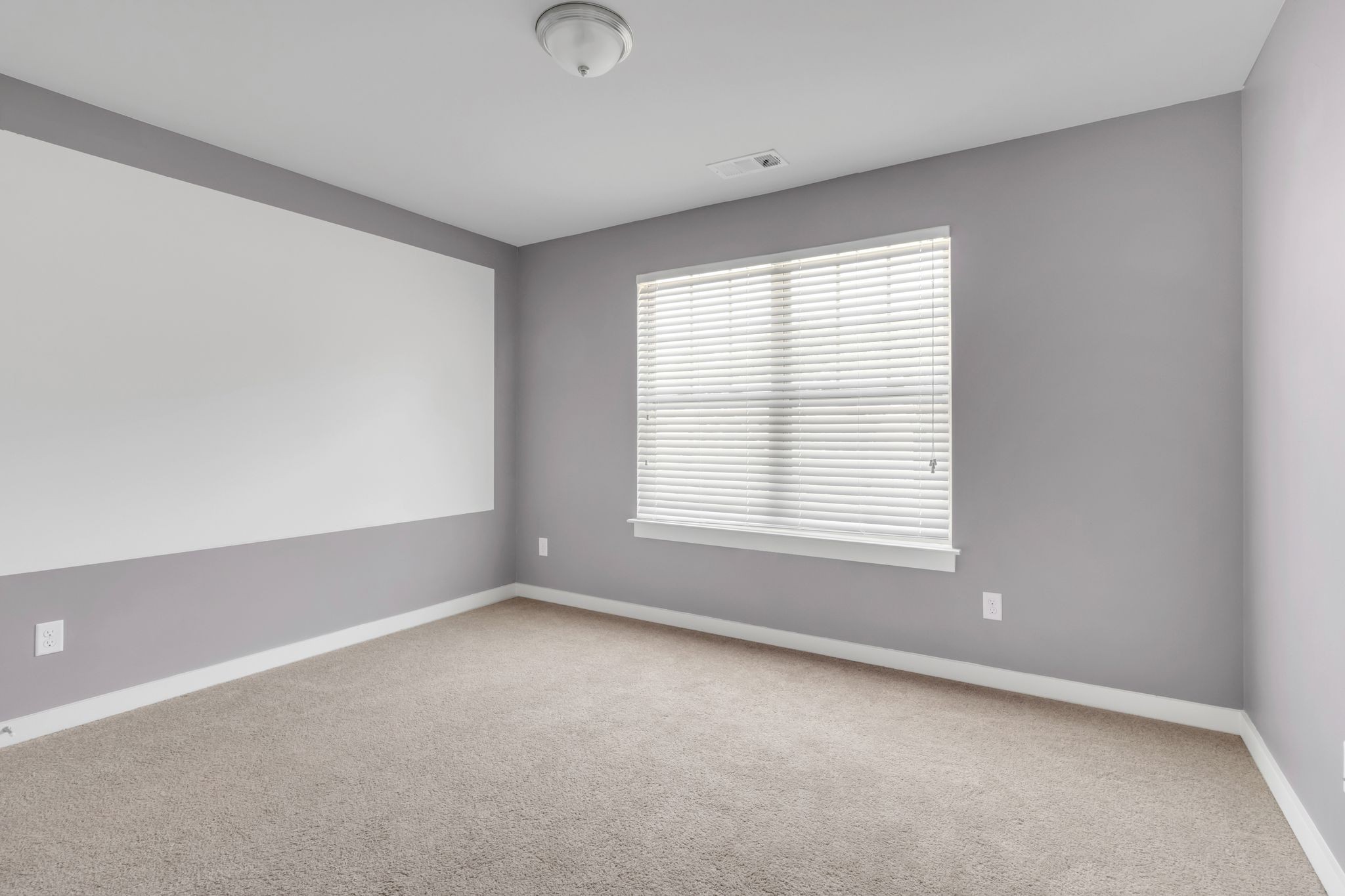 Image 22 of 35 For 2398 50th Avenue