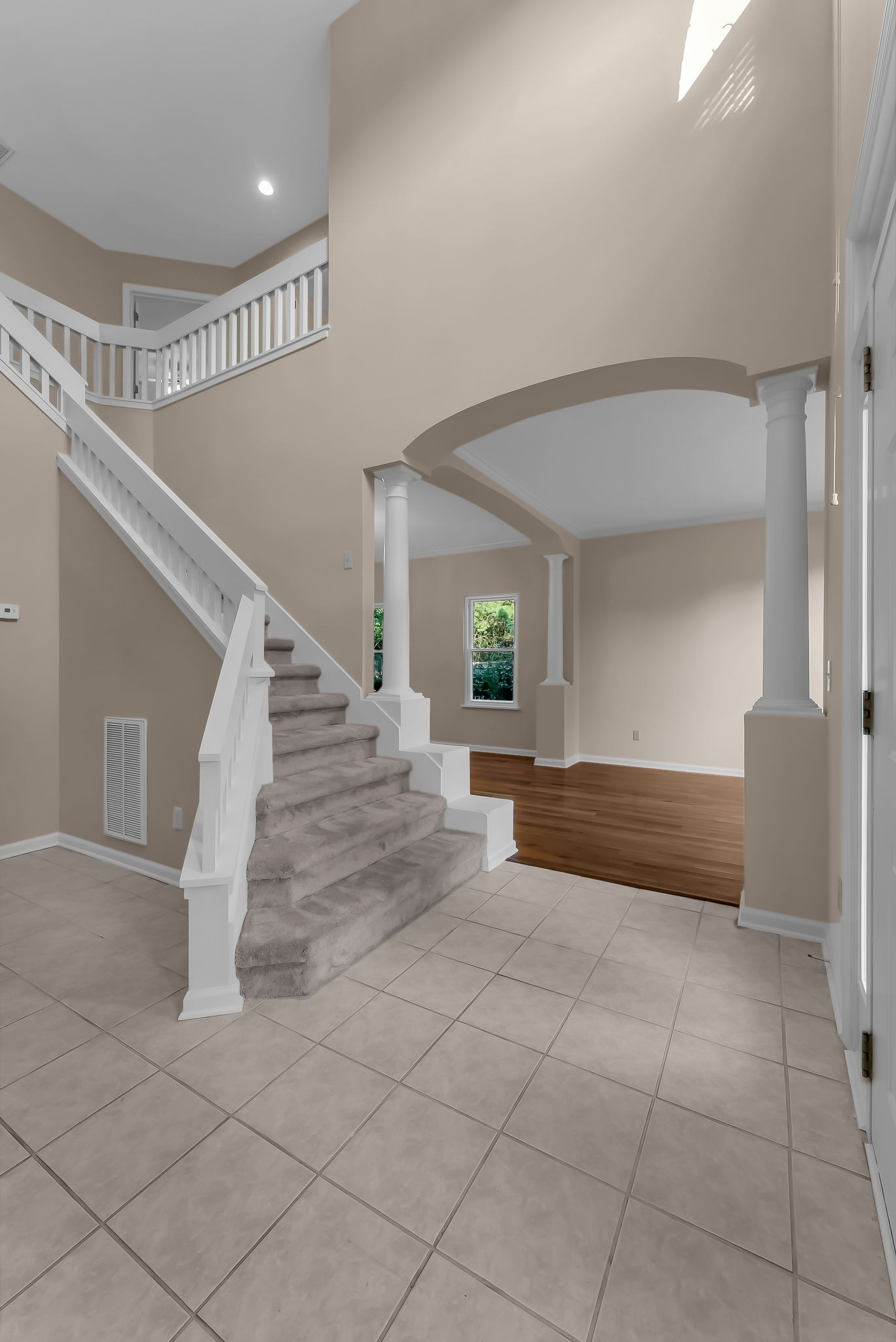Image 5 of 5 For 207 Pine Avenue 100, 200,