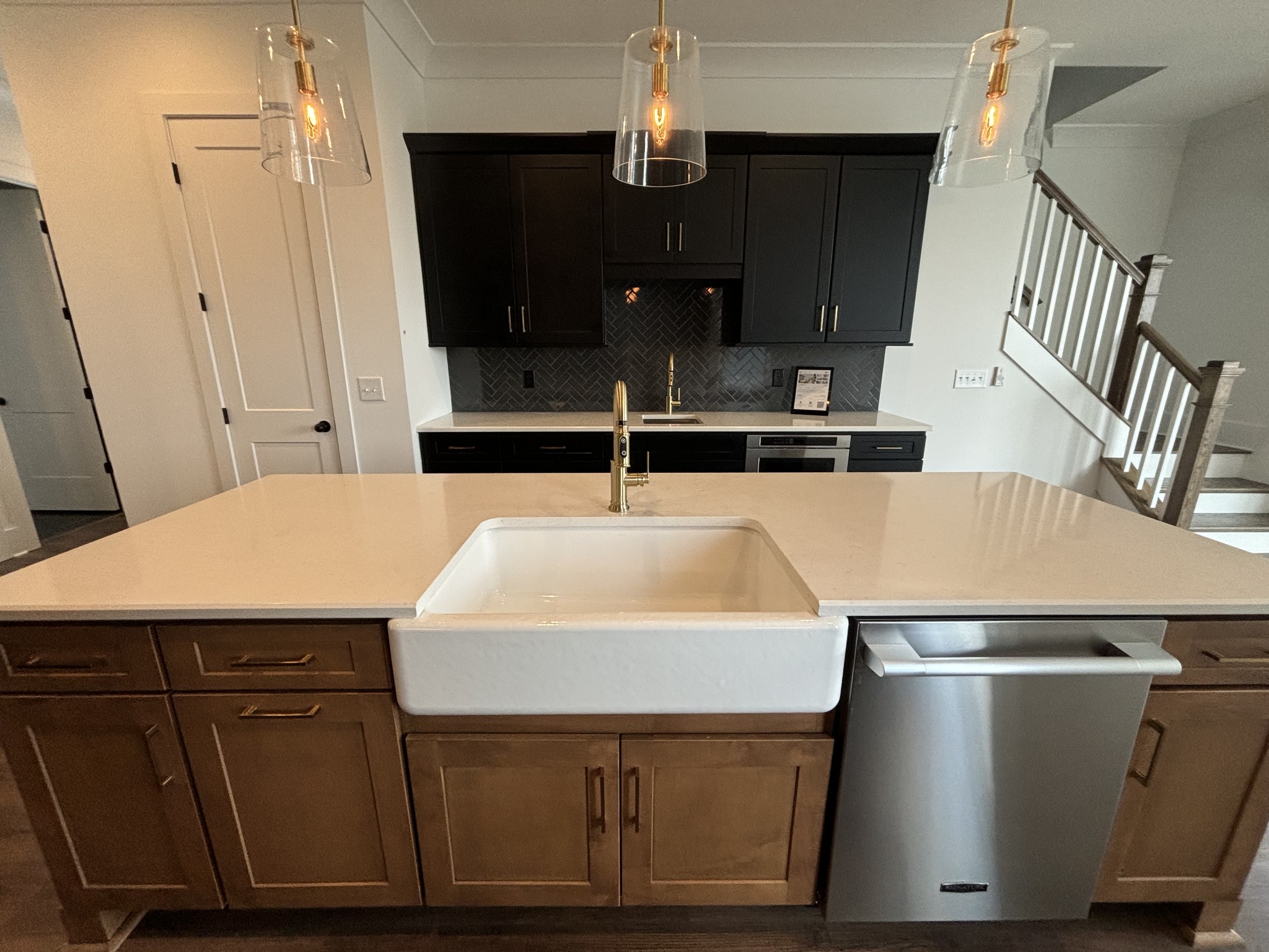 Image 4 of 28 For 707-709 26th Street