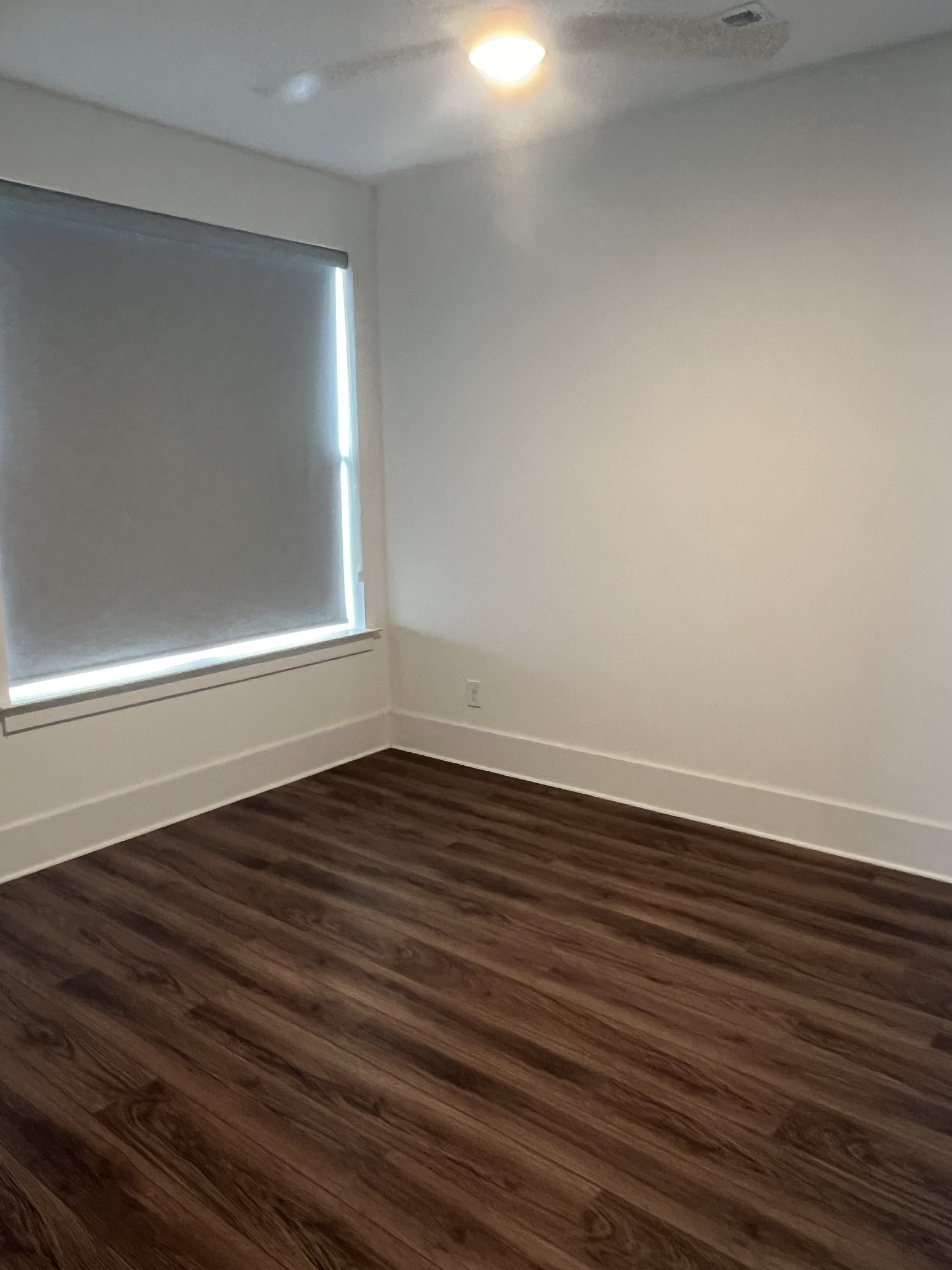 Image 6 of 28 For 707-709 26th Street