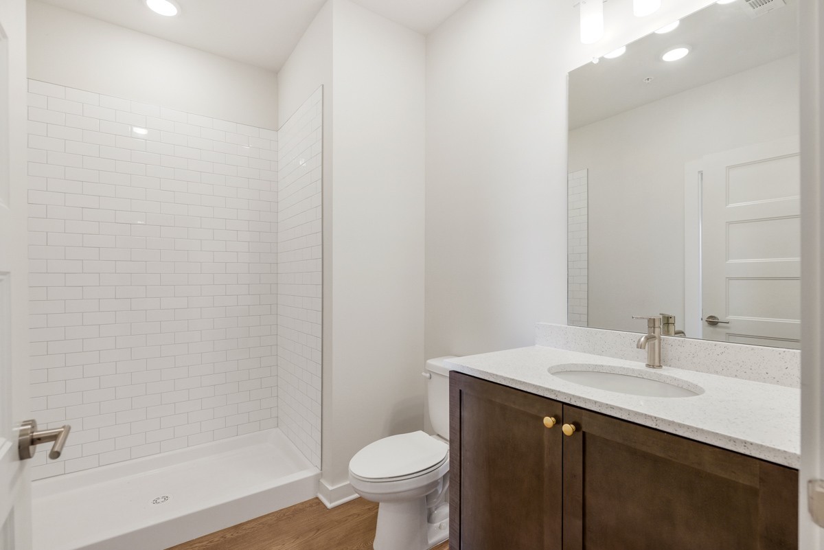 Image 10 of 30 For 251 59th Avenue