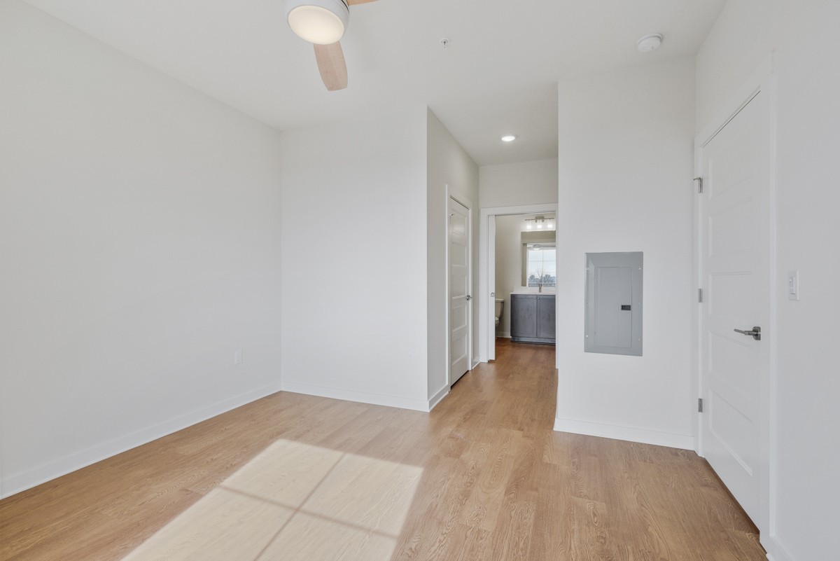 Image 8 of 30 For 251 59th Avenue