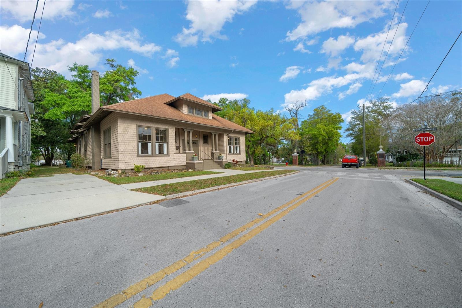 Image 43 of 89 For 118 Tuscawilla Avenue