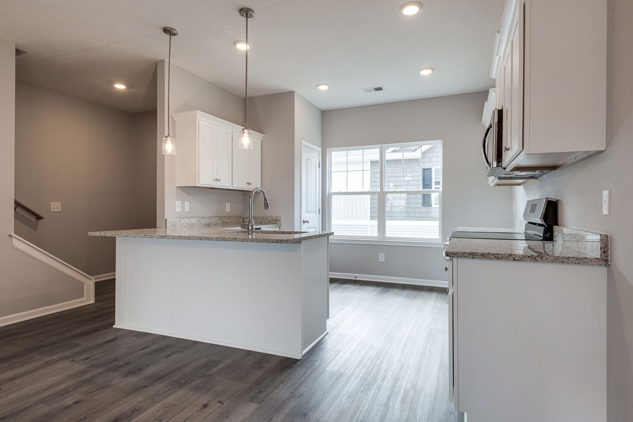 Listing photo id 12 for 397 Homeway Loop