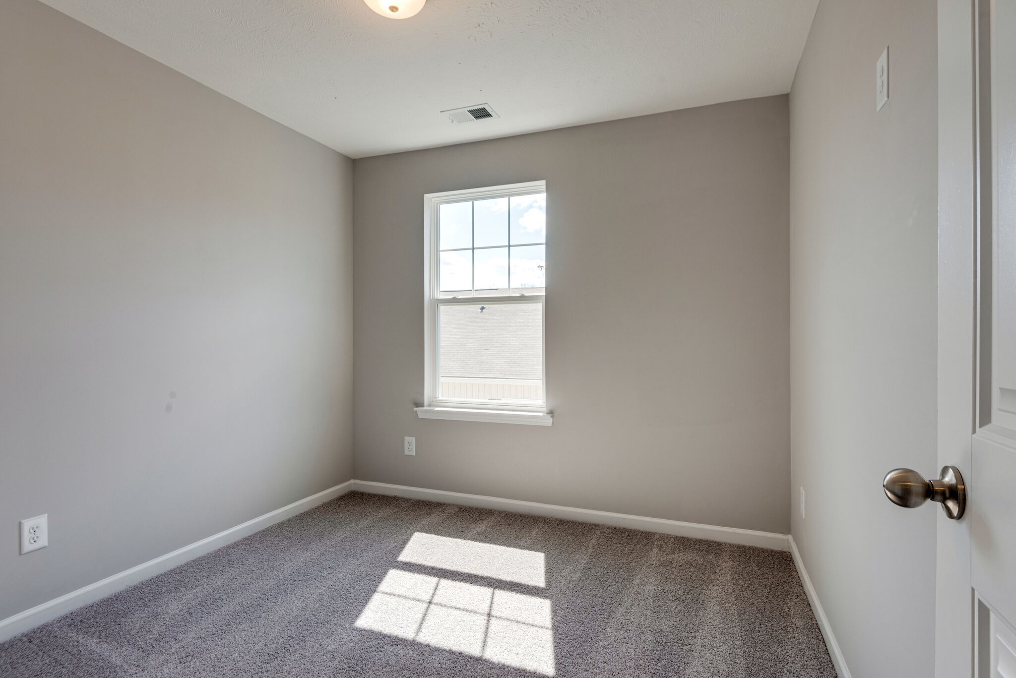 Listing photo id 17 for 397 Homeway Loop