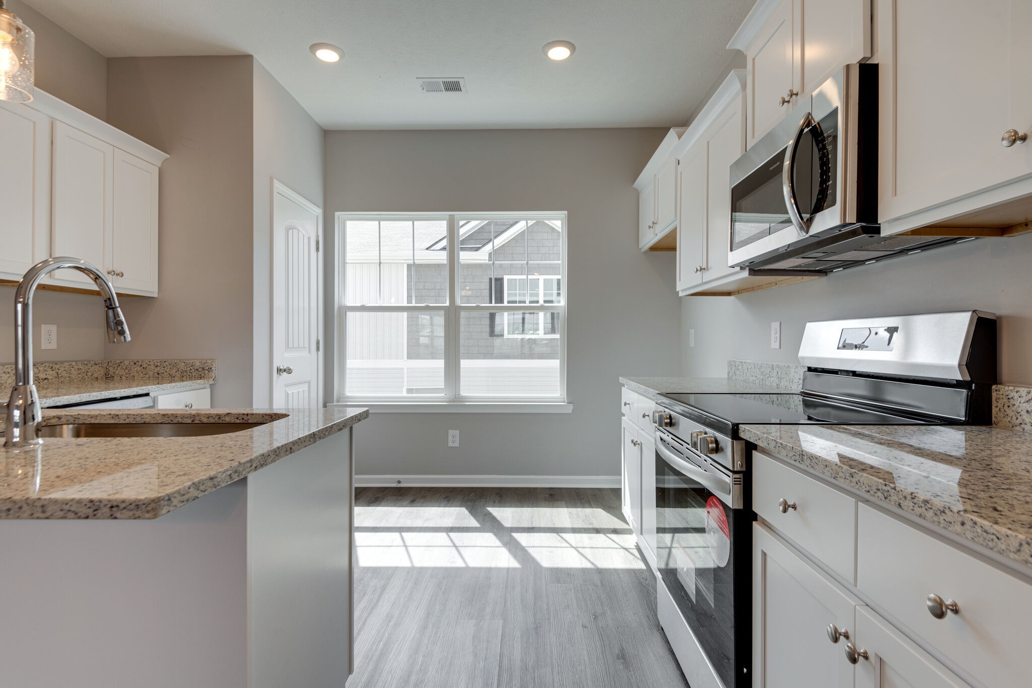 Listing photo id 0 for 397 Homeway Loop