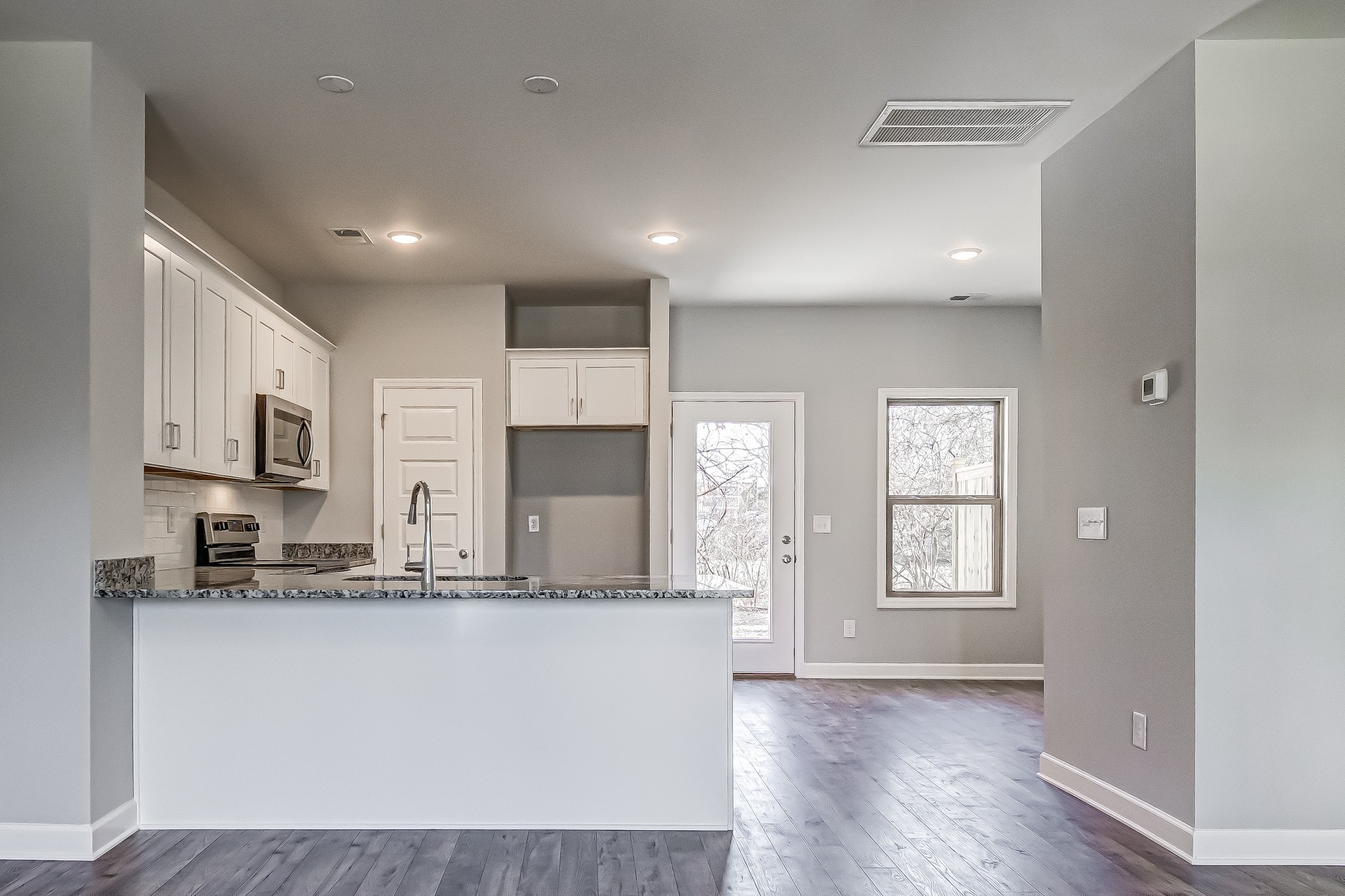 Image 4 of 22 For 13269 112th Street