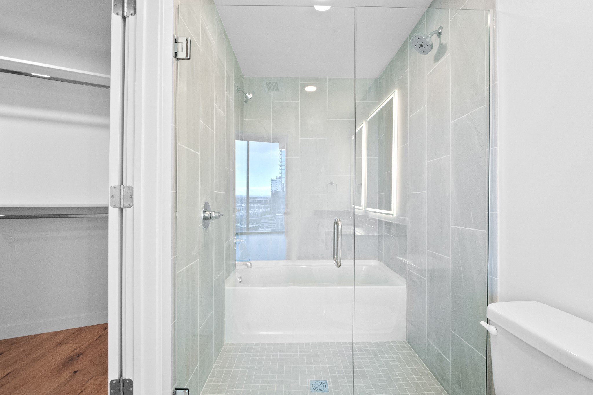 Image 13 of 22 For 1521 12th Avenue 800