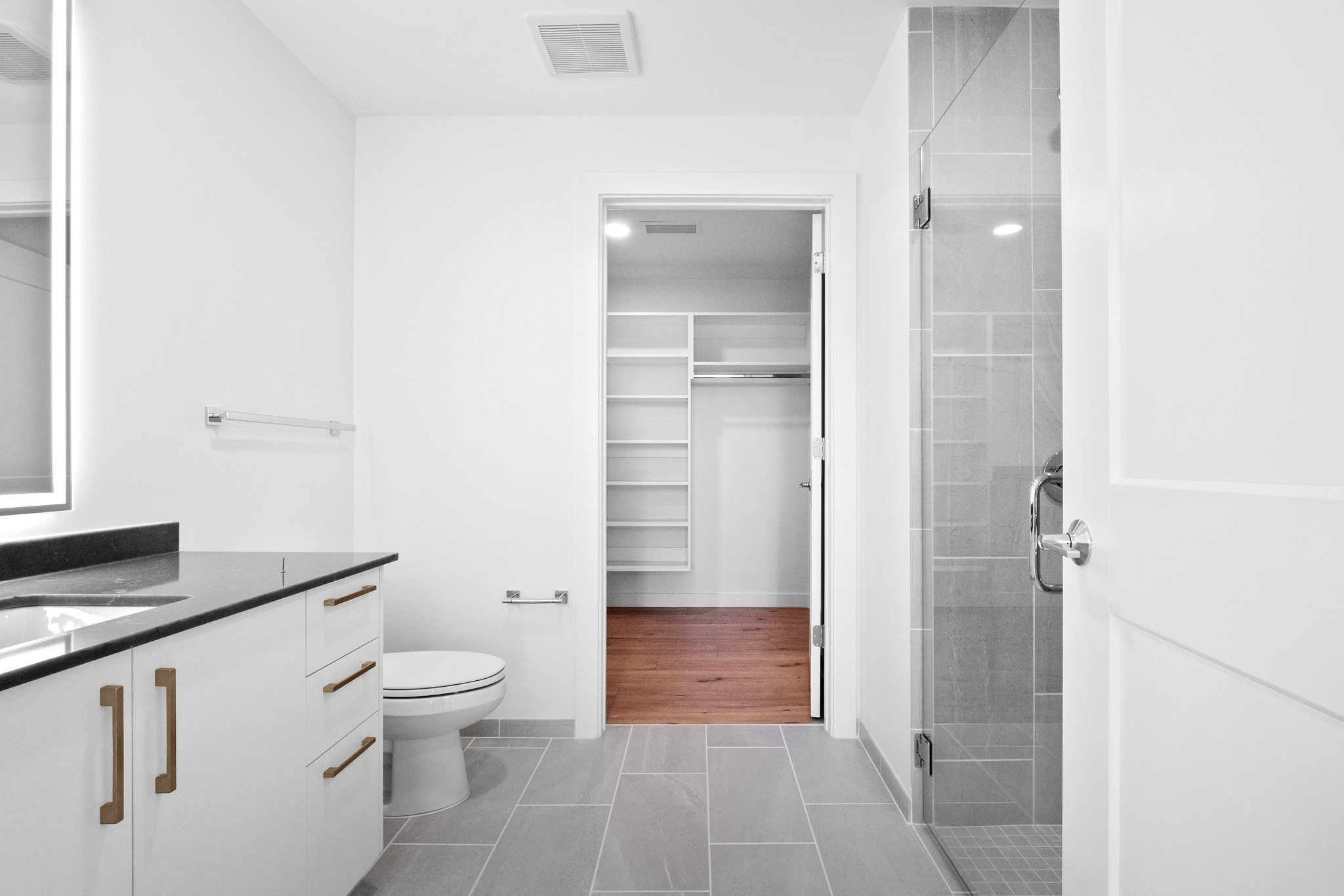 Image 14 of 22 For 1521 12th Avenue 800